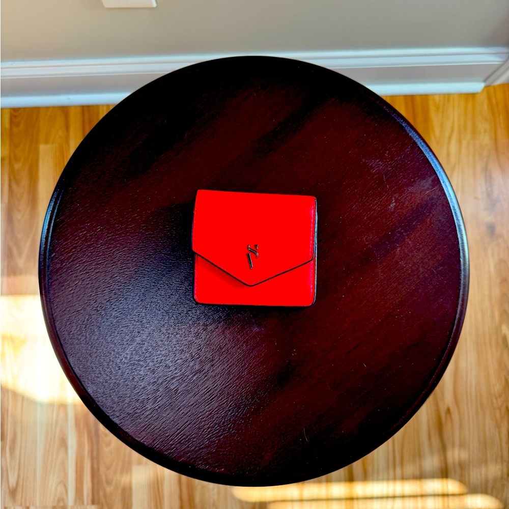Vera Wang beautiful red wallet